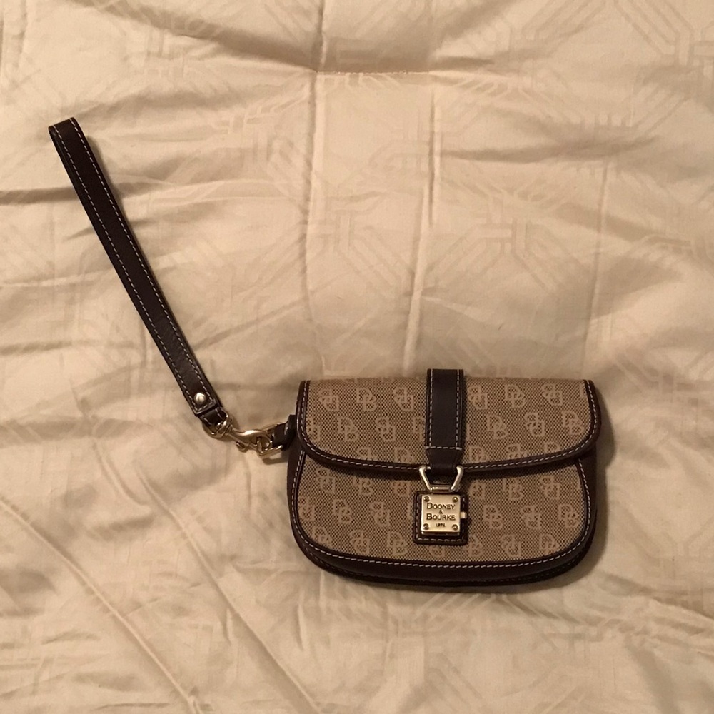 Dooney & Bourke Wristlet